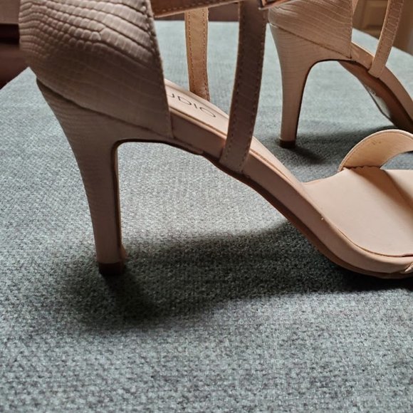 K Studio | Heeled Sandals - Picture 6 of 7